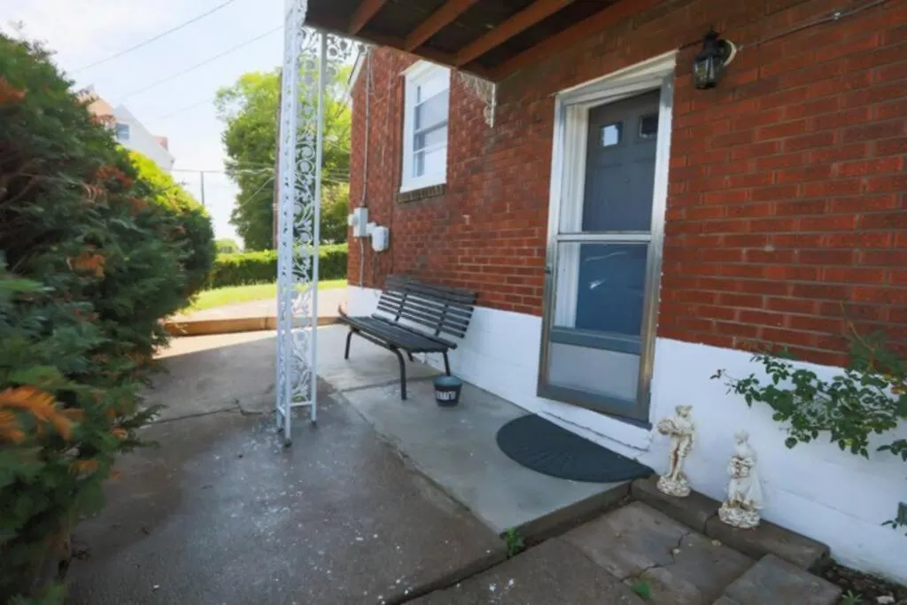 Close To City * Charming Central Xl Cape Cod * Airport Pittsburgh Holiday home